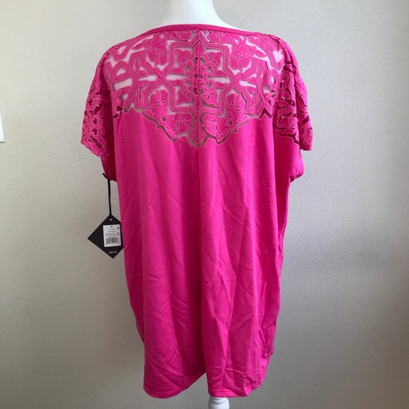 ⛔️Ava & Viv Burnout Front Yoke Short Sleeve Top - Picture 6 of 8